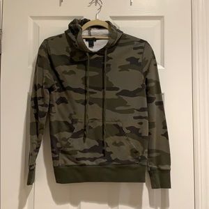 J. Crew Tops - JCREW CAMO PULLOVER HOODIE XS J. Crew Tops - JCREW CAMO PULLOVER HOODIE XS